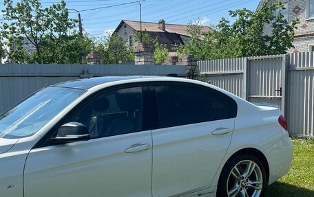 BMW 3 серия, 2018 год, 2 850 000 рублей, 3 фотография