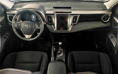 Toyota RAV4, 2016 год, 2 647 000 рублей, 9 фотография