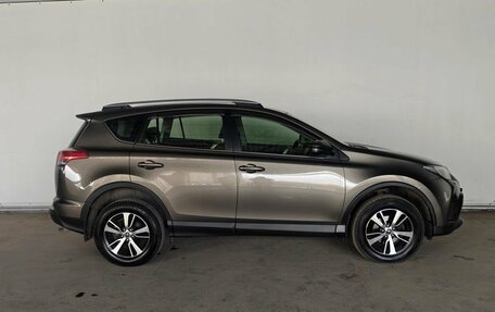 Toyota RAV4, 2016 год, 2 647 000 рублей, 8 фотография