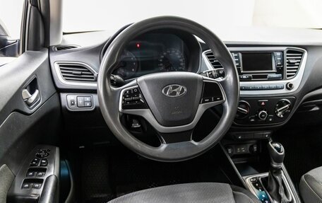 Hyundai Solaris II рестайлинг, 2018 год, 1 208 000 рублей, 14 фотография