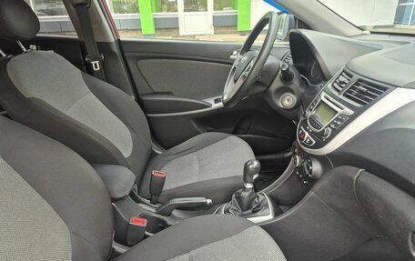 Hyundai Solaris II рестайлинг, 2011 год, 589 000 рублей, 9 фотография