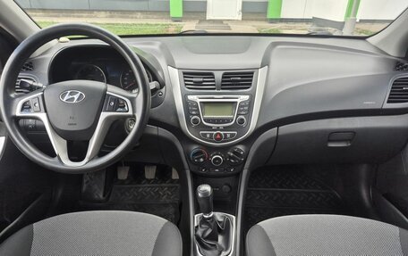 Hyundai Solaris II рестайлинг, 2011 год, 589 000 рублей, 11 фотография