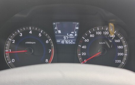 Hyundai Solaris II рестайлинг, 2011 год, 589 000 рублей, 15 фотография