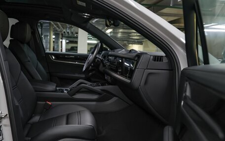 Porsche Cayenne III, 2025 год, 17 520 000 рублей, 28 фотография