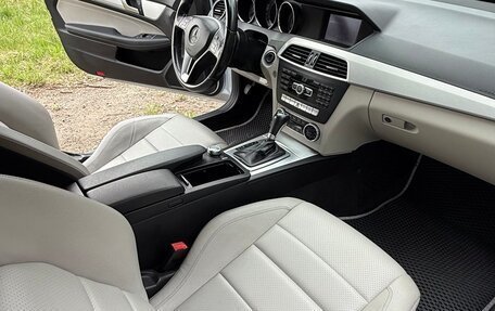 Mercedes-Benz C-Класс, 2012 год, 1 300 000 рублей, 9 фотография