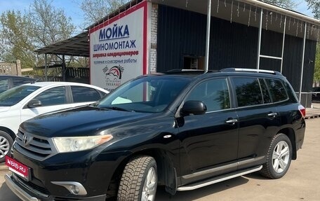 Toyota Highlander III, 2012 год, 1 750 000 рублей, 3 фотография
