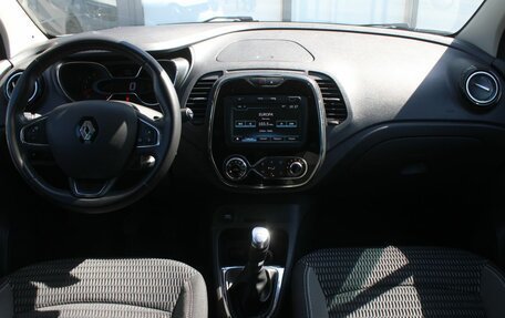 Renault Kaptur I рестайлинг, 2019 год, 1 820 000 рублей, 20 фотография