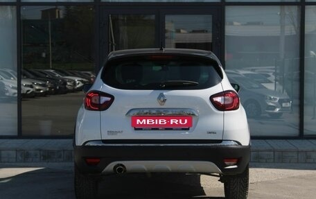 Renault Kaptur I рестайлинг, 2019 год, 1 820 000 рублей, 8 фотография