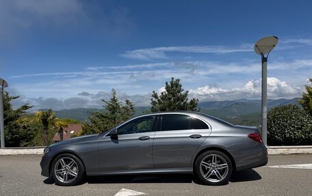 Mercedes-Benz E-Класс, 2019 год, 2 990 000 рублей, 2 фотография