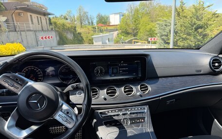 Mercedes-Benz E-Класс, 2019 год, 2 990 000 рублей, 12 фотография