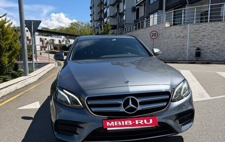 Mercedes-Benz E-Класс, 2019 год, 2 990 000 рублей, 9 фотография