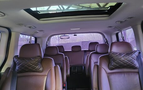 Hyundai Grand Starex Grand Starex I рестайлинг 2, 2019 год, 4 050 000 рублей, 14 фотография
