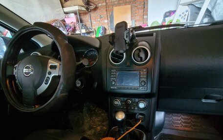 Nissan Qashqai, 2011 год, 1 180 000 рублей, 21 фотография
