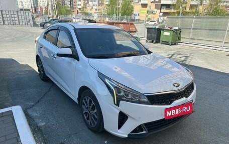 KIA Rio IV, 2021 год, 1 860 000 рублей, 2 фотография