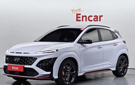 Hyundai Kona I, 2023 год, 1 560 000 рублей, 1 фотография