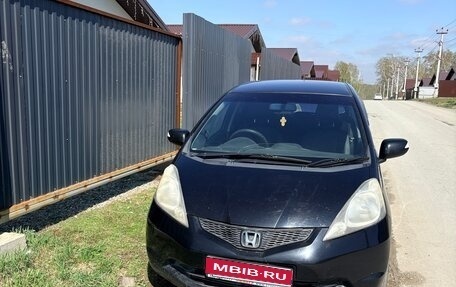Honda Fit III, 2008 год, 600 000 рублей, 1 фотография