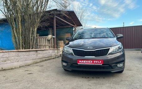 KIA Rio III рестайлинг, 2016 год, 1 050 000 рублей, 1 фотография