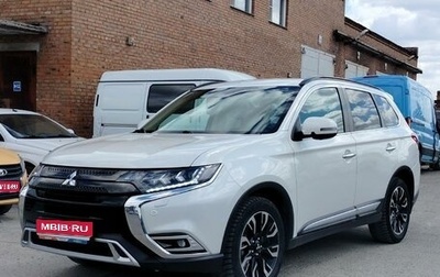 Mitsubishi Outlander III рестайлинг 3, 2022 год, 3 100 000 рублей, 1 фотография