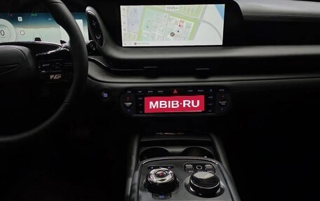 Genesis G90, 2026 год, 13 800 000 рублей, 18 фотография