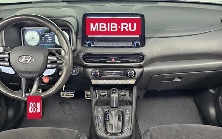 Hyundai Kona I, 2023 год, 1 560 000 рублей, 6 фотография