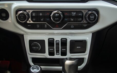 Jeep Wrangler, 2021 год, 7 250 000 рублей, 14 фотография
