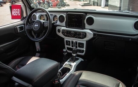 Jeep Wrangler, 2021 год, 7 250 000 рублей, 19 фотография