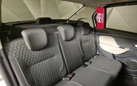 Renault Logan II, 2015 год, 597 000 рублей, 17 фотография