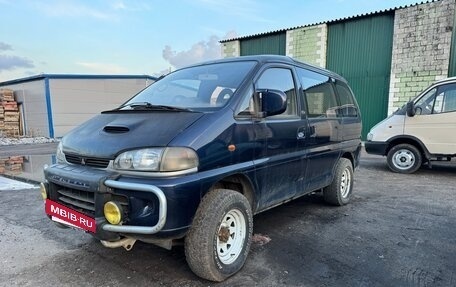 Mitsubishi Delica IV, 1996 год, 670 000 рублей, 2 фотография