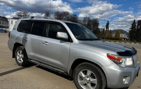 Toyota Land Cruiser 200, 2011 год, 2 850 000 рублей, 2 фотография