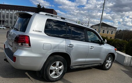 Toyota Land Cruiser 200, 2011 год, 2 850 000 рублей, 8 фотография