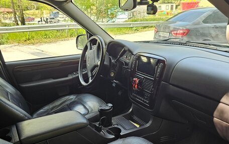 Ford Explorer III, 2005 год, 1 250 000 рублей, 10 фотография