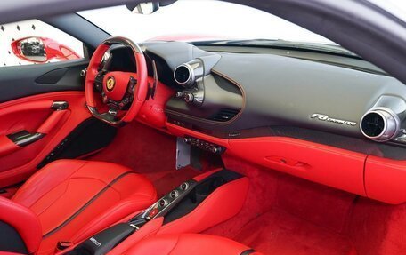 Ferrari F8, 2021 год, 24 990 000 рублей, 3 фотография