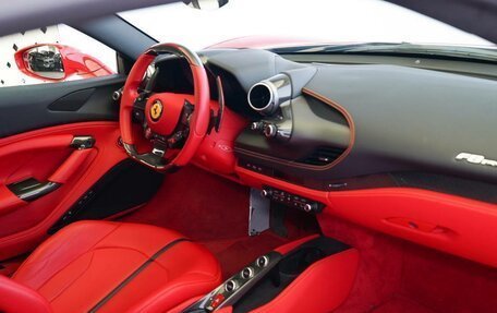 Ferrari F8, 2021 год, 24 990 000 рублей, 2 фотография