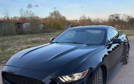 Ford Mustang VI рестайлинг, 2015 год, 2 200 000 рублей, 2 фотография