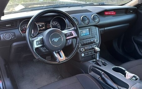 Ford Mustang VI рестайлинг, 2015 год, 2 200 000 рублей, 9 фотография