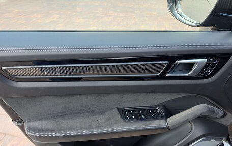 Porsche Cayenne III, 2022 год, 17 000 000 рублей, 13 фотография