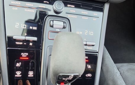 Porsche Cayenne III, 2022 год, 17 000 000 рублей, 14 фотография