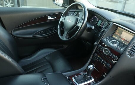 Infiniti QX50 I рестайлинг, 2016 год, 2 189 000 рублей, 6 фотография