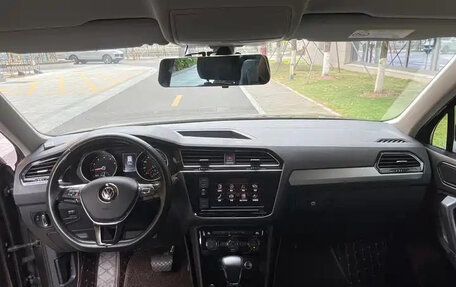 Volkswagen Tiguan II, 2020 год, 1 620 004 рублей, 8 фотография