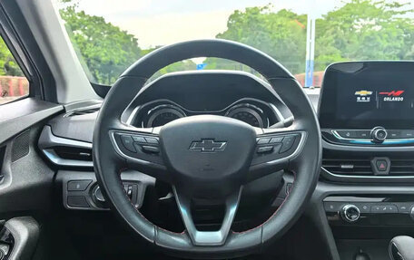Chevrolet Orlando, 2022 год, 1 300 555 рублей, 4 фотография