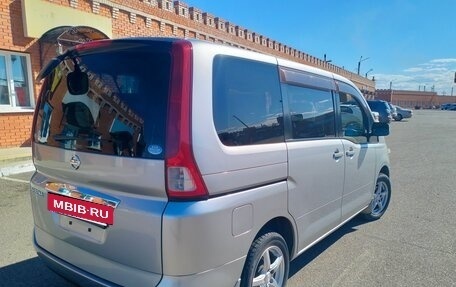 Nissan Serena III, 2005 год, 910 000 рублей, 8 фотография