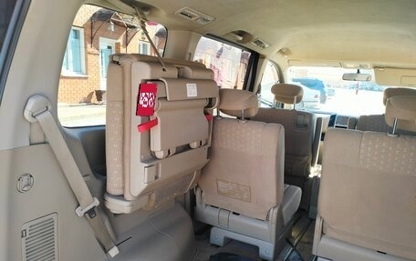 Nissan Serena III, 2005 год, 910 000 рублей, 17 фотография