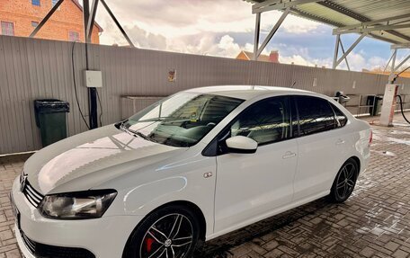 Volkswagen Polo VI (EU Market), 2015 год, 1 050 000 рублей, 6 фотография