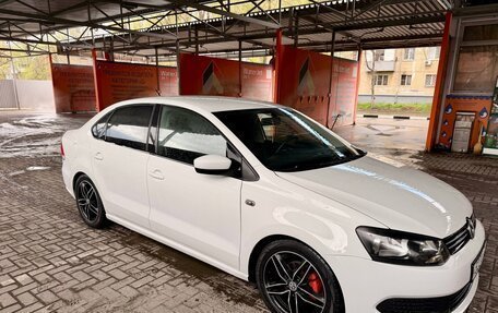 Volkswagen Polo VI (EU Market), 2015 год, 1 050 000 рублей, 5 фотография