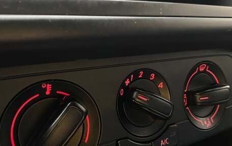 Volkswagen Polo VI (EU Market), 2015 год, 1 050 000 рублей, 26 фотография
