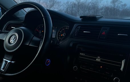 Volkswagen Jetta VI, 2012 год, 650 000 рублей, 6 фотография