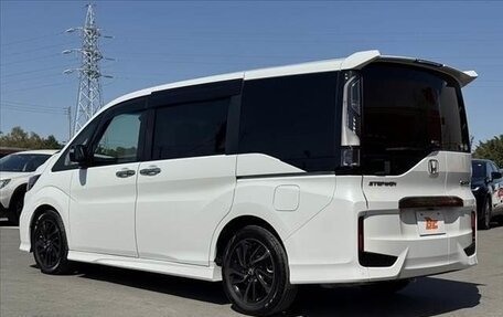 Honda Stepwgn IV, 2022 год, 1 870 333 рублей, 6 фотография