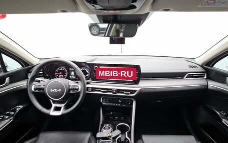 KIA K5, 2023 год, 2 205 000 рублей, 21 фотография