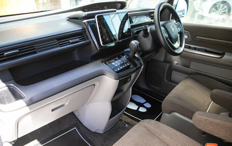 Honda Stepwgn IV, 2015 год, 1 465 000 рублей, 13 фотография