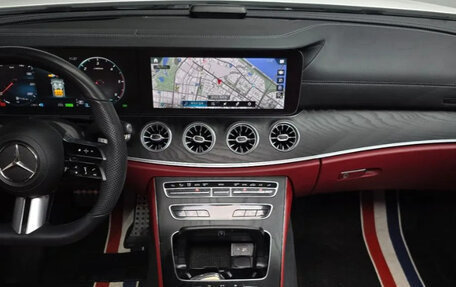 Mercedes-Benz CLS, 2022 год, 6 140 000 рублей, 10 фотография